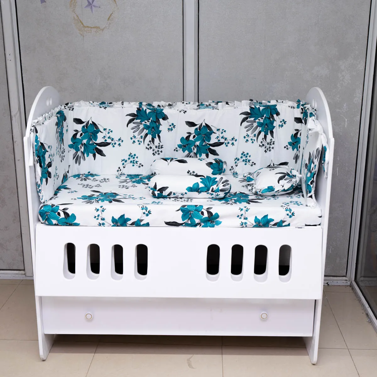 Baby Cot Bed with beddings