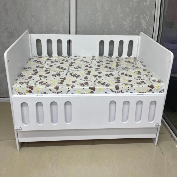 MDF Bed 2.5ft by 4ft